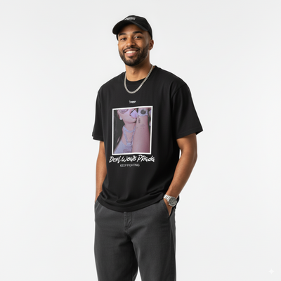 DEVIL WEARS V2 Maglietta unisex