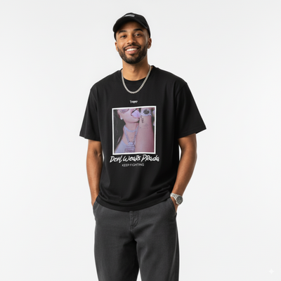 DEVIL WEARS V2 Maglietta unisex
